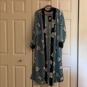 Fashion Nova -Forever Floral Kimono